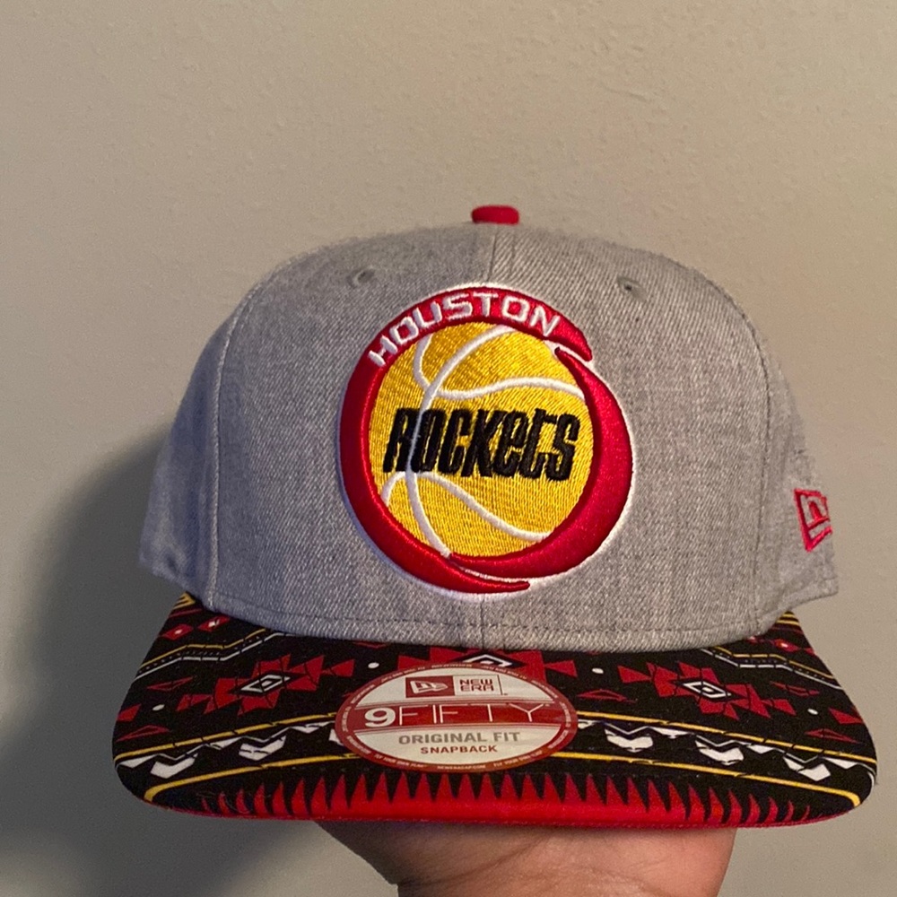Houston Rockets SnapBack Brand New. Grey,Red, Yellow center logo!